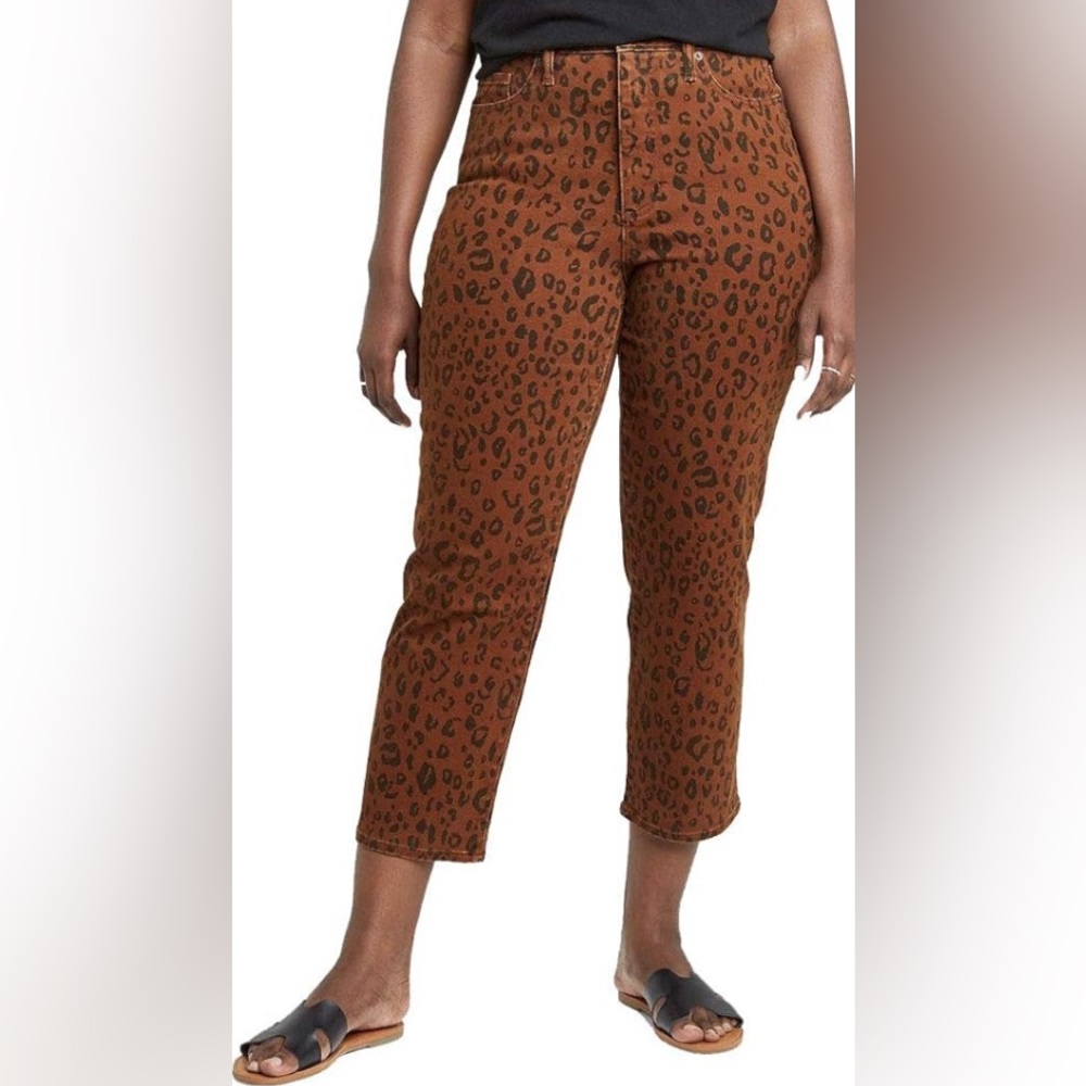 Woman’s Universal Thread Cheetah Print Jeans